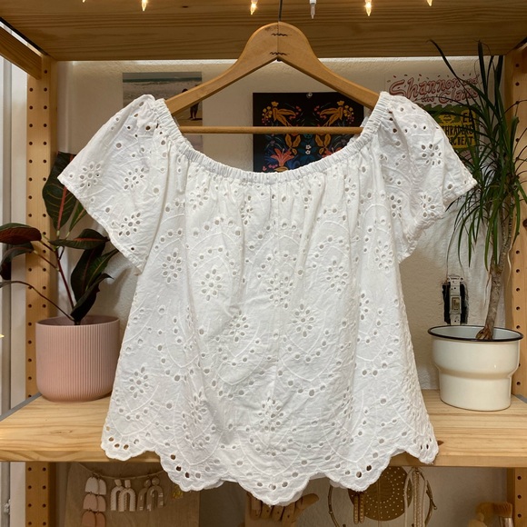 Lace Off Should Express Top- White - Picture 2 of 4